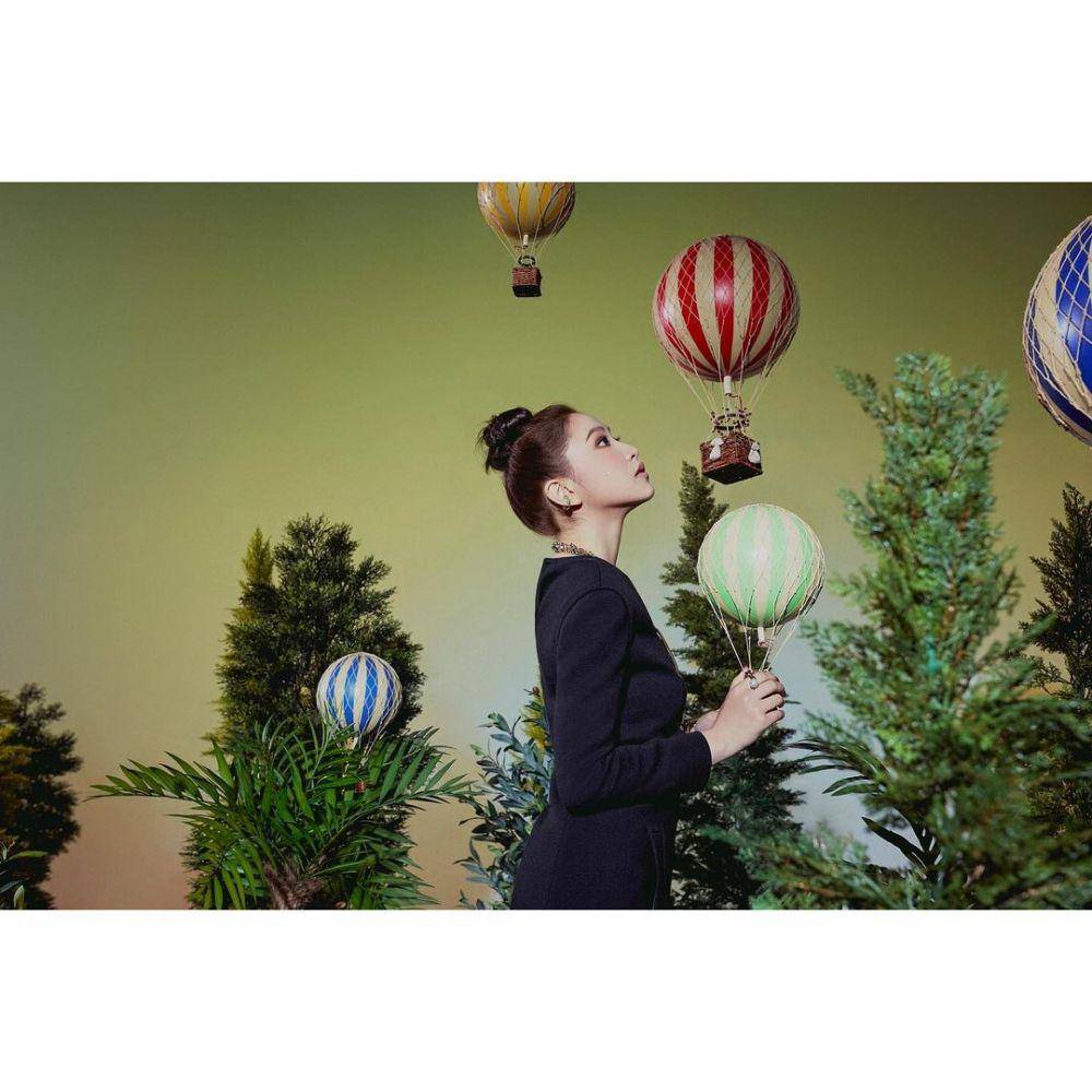 potret Yeri Red Velvet dalam teaser "Queendom" (instagram.com/redvelvet.smtown)