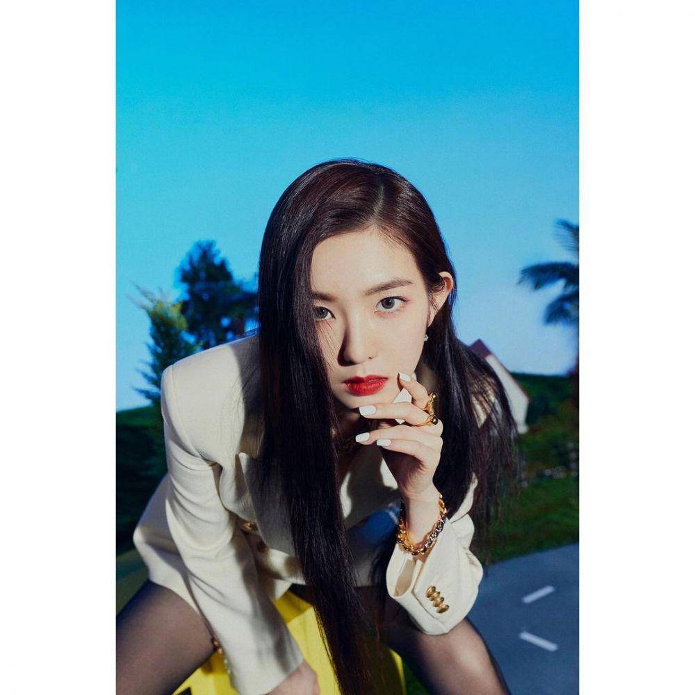 potret Irene Red Velvet dalam teaser "Queendom" (instagram.com/redvelvet.smtown)