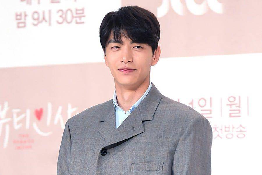 Potret Lee Min Ki (soompi.com)