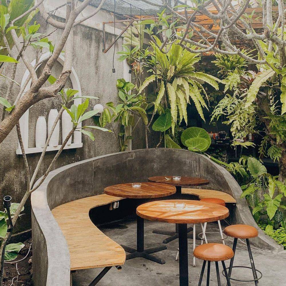 Svarga Flora Coffee and Plants (instagram.com/svargaflora.coffee)