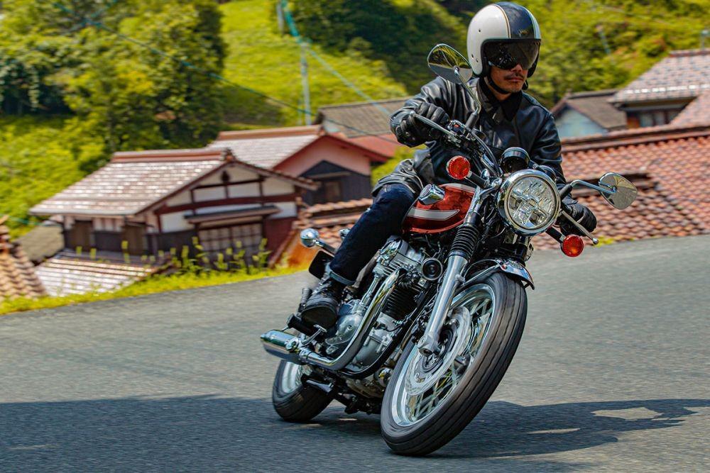 Makin Klasik, Kawasaki W800 Tampil dengan Warna Baru