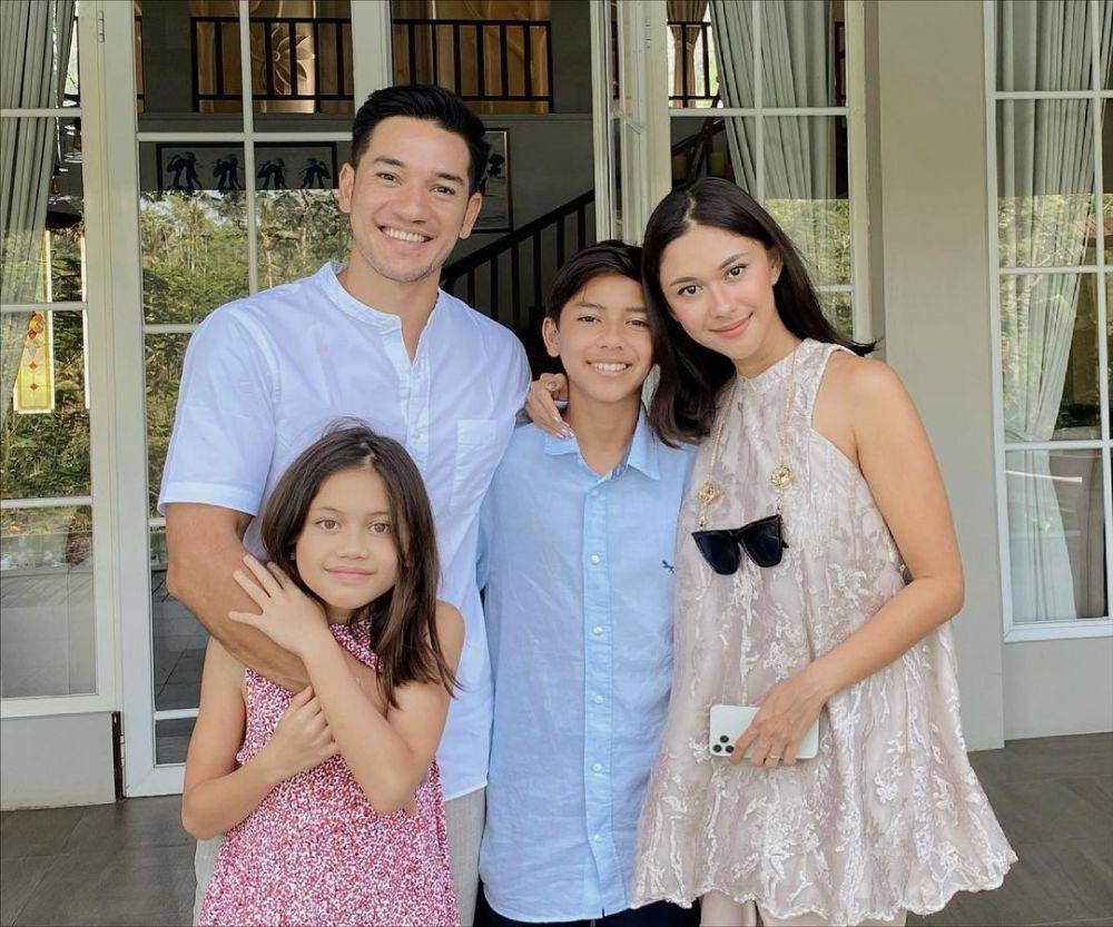 Andrew White dan Nana Mirdad (instagram.com/andrew.white._)