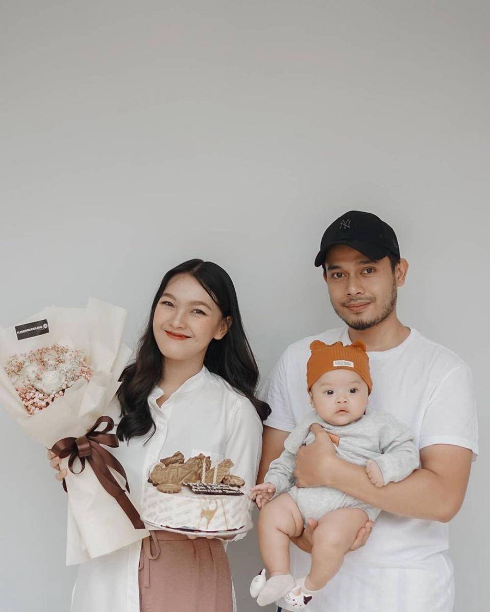 keluarga Ana Riana dan Willy Alvian (instagram.com/anariana27)