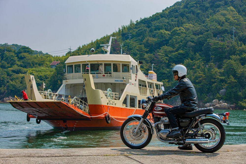 Kawasaki W800 (kawasakimotor)