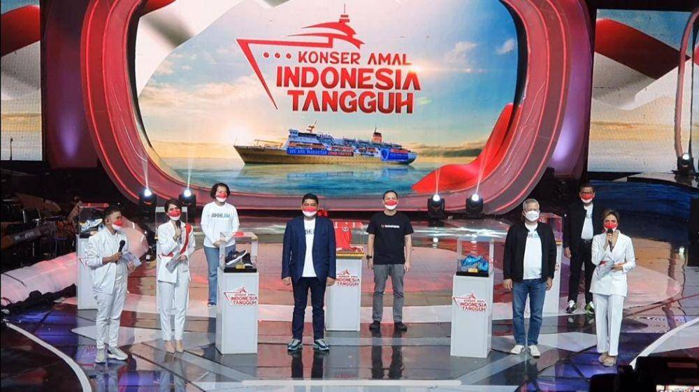 PT Telkom Indonesia (Persero) Tbk (Telkom) berdonasi melalui lelang barang memorabilia atlet bulu tangkis Apriyani Rahayu berupa sepatu senilai 1 (satu) miliar rupiah.(Dok. Telkom)
