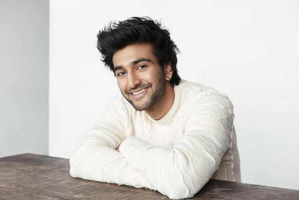 9 Seleb Bollywood Ini Jadi Cucu Pertama di Keluarganya, Ada Idolamu?