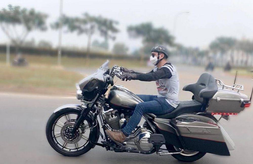 Fadli Akhmad (instagram.com/superfadli)