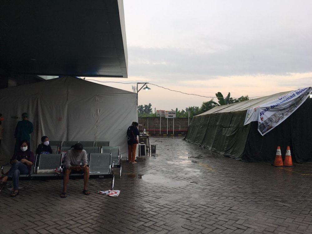 Kamar untuk Pasien COVID-19 di Medan Menipis, RS Bikin Tenda Darurat