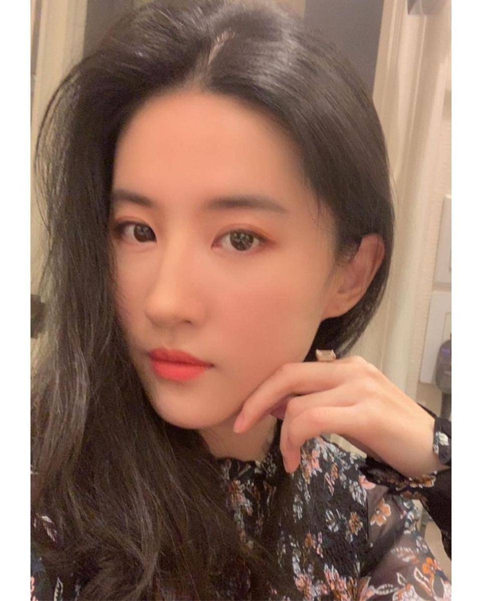 Liu Yifei (instagram.com/yifei_cc)