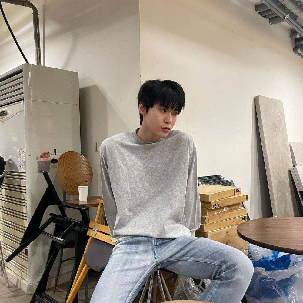 Doyoung NCT (instagram.com/do0_nct)