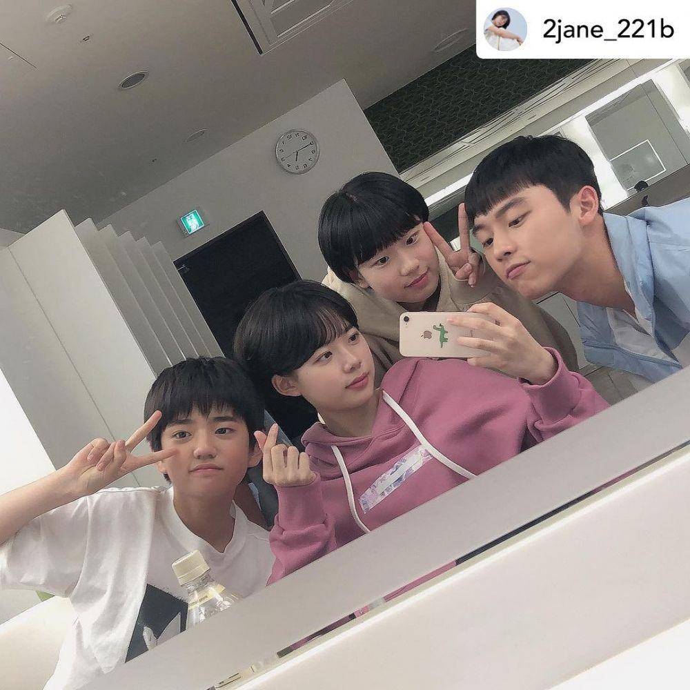 Pemain Racket Boys di balik layar (instagram.com/kanghoon.juwon)