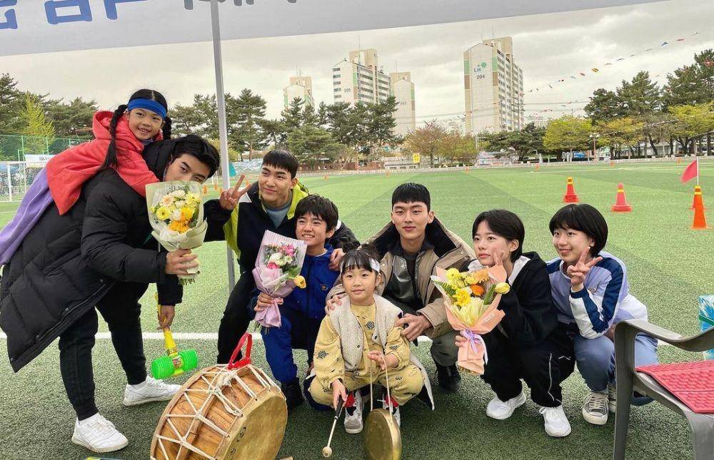 Pemain Racket Boys di balik layar (instagram.com/_choiiii__)