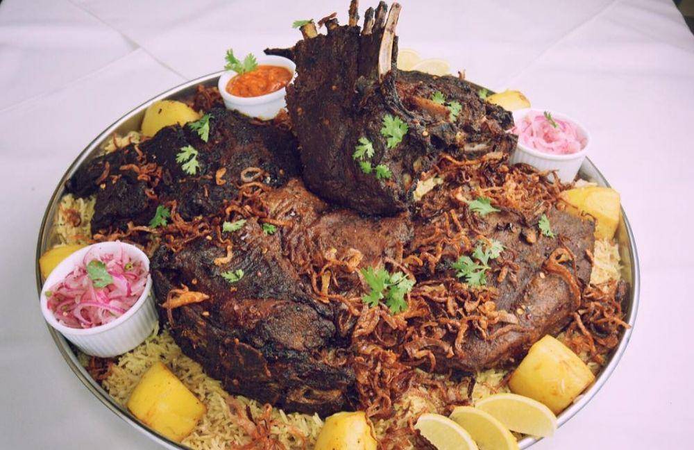 shuwa (instagram.com/tanzanite.chefnader.om)