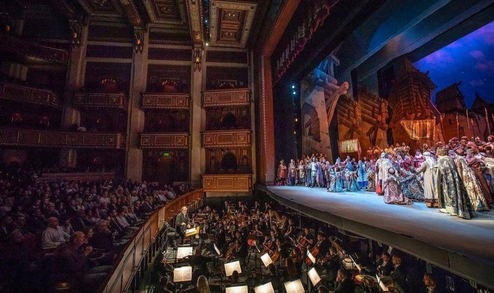 Royal Opera House (instagram.com/roh_muscat)