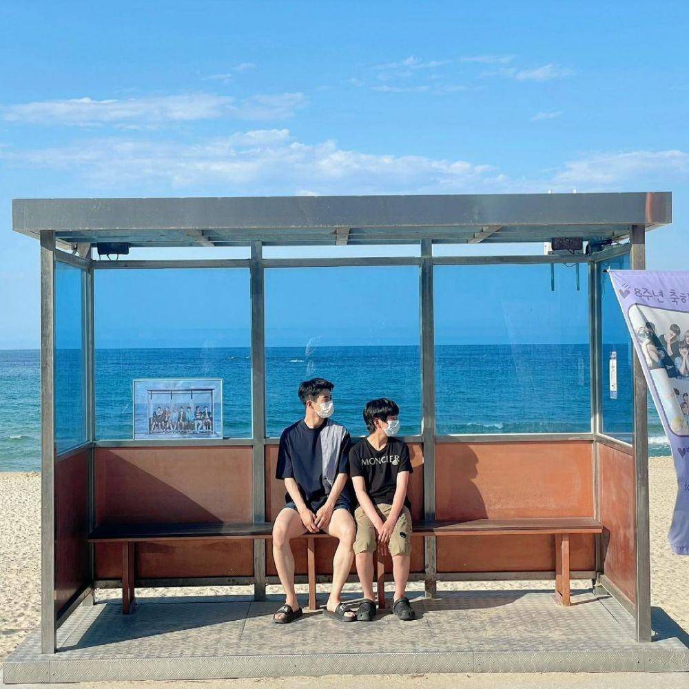 Pemain Racket Boys di balik layar (instagram.com/kanghoon.juwon)