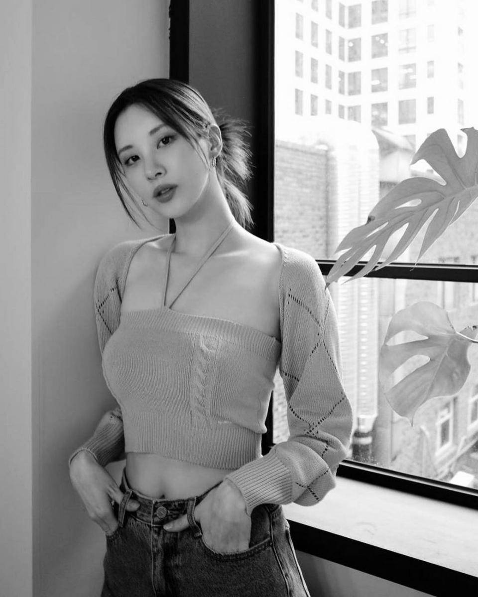 Seohyun SNSD (instagram.com/seojuhyun_s)