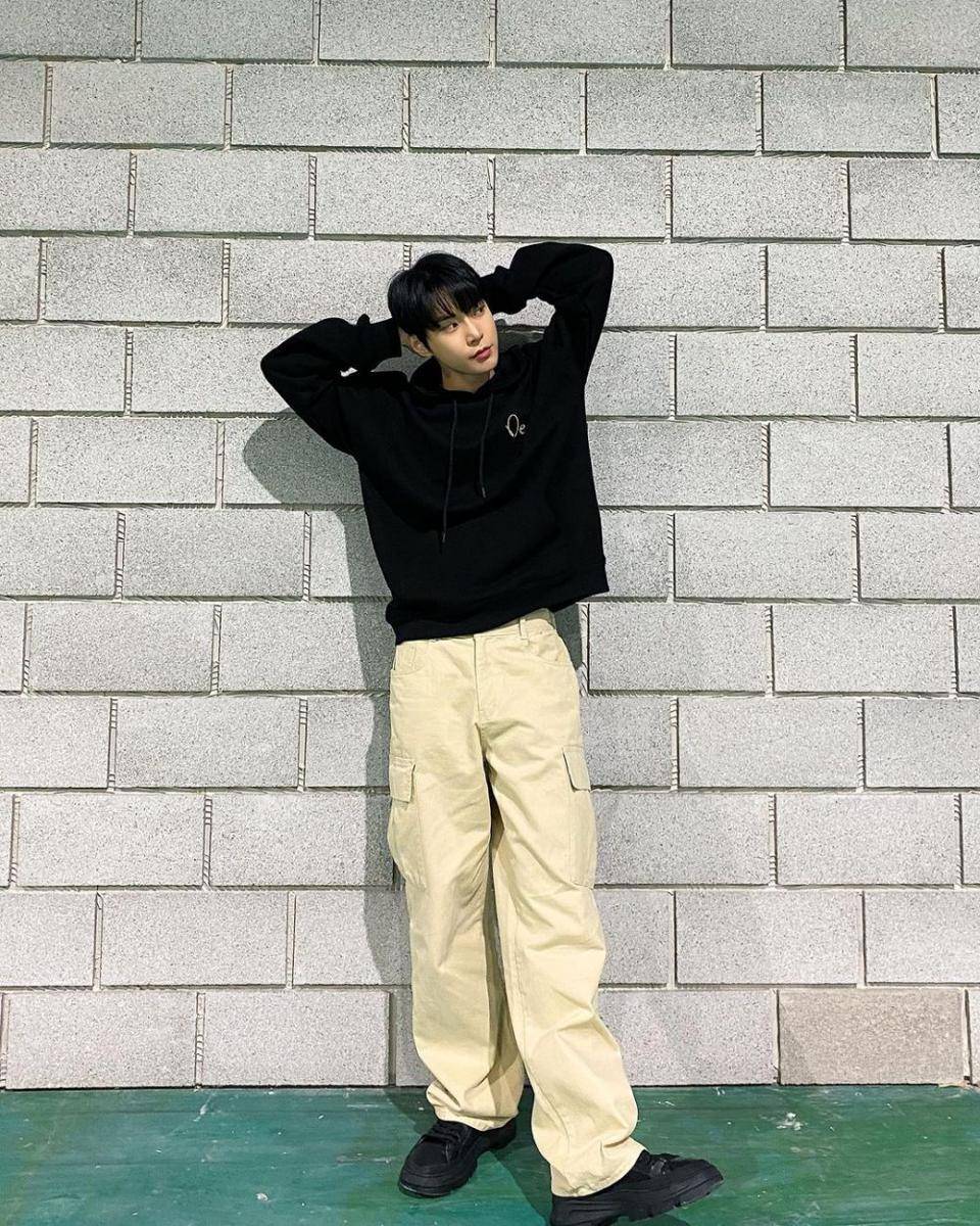 Doyoung NCT (instagram.com/nct127)