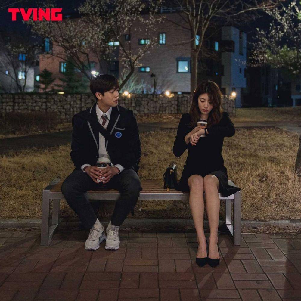 Nam Ji Hyun dan Chae Jong Hyeop dalam drama The Witch's Diner (instagram.com/tving.official)