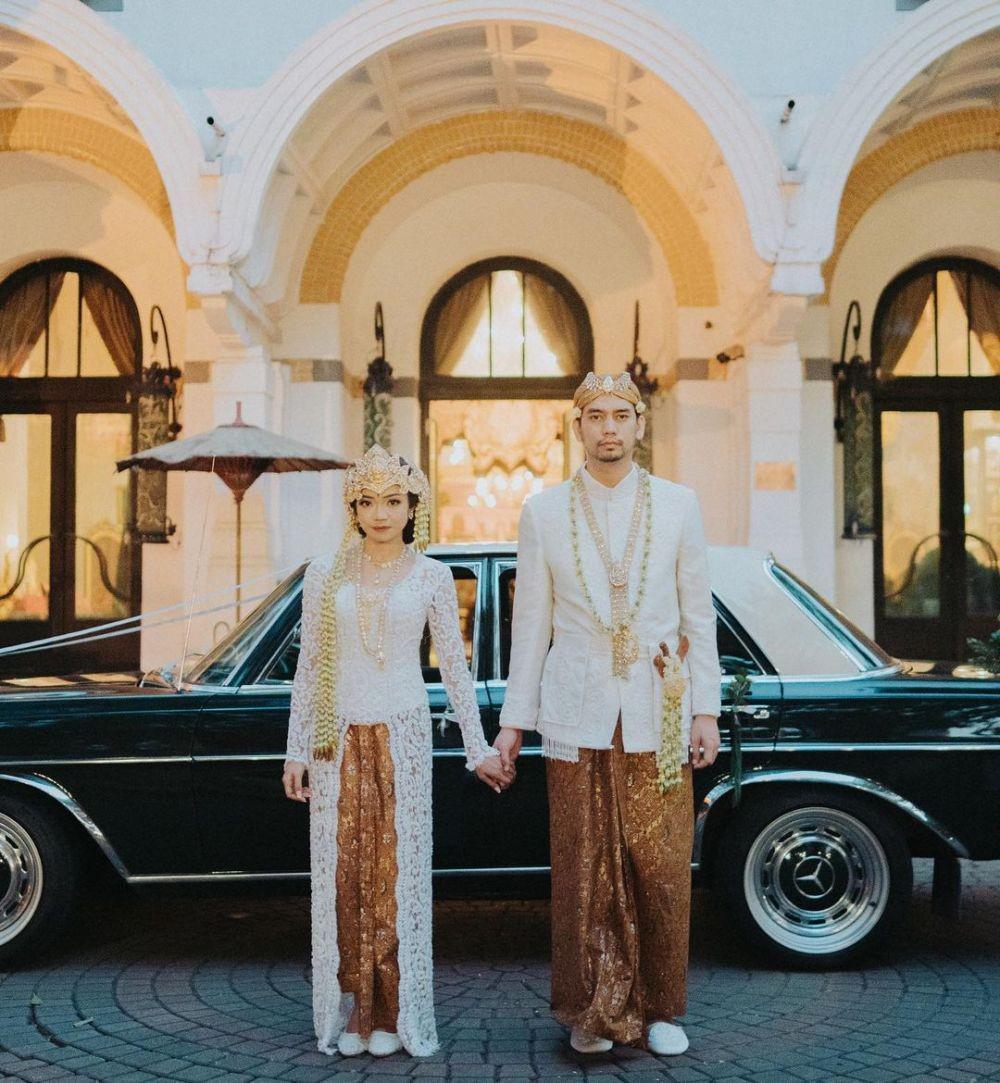 9 Inspirasi Lamaran, Prewedding hingga Pernikahan Fathia Izzati