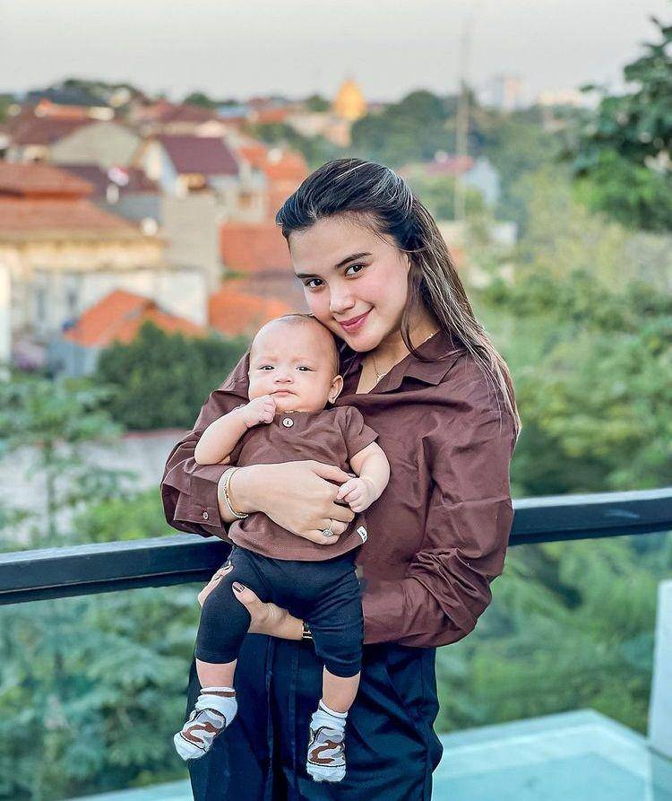Audi (instagram.com/audimarissa)