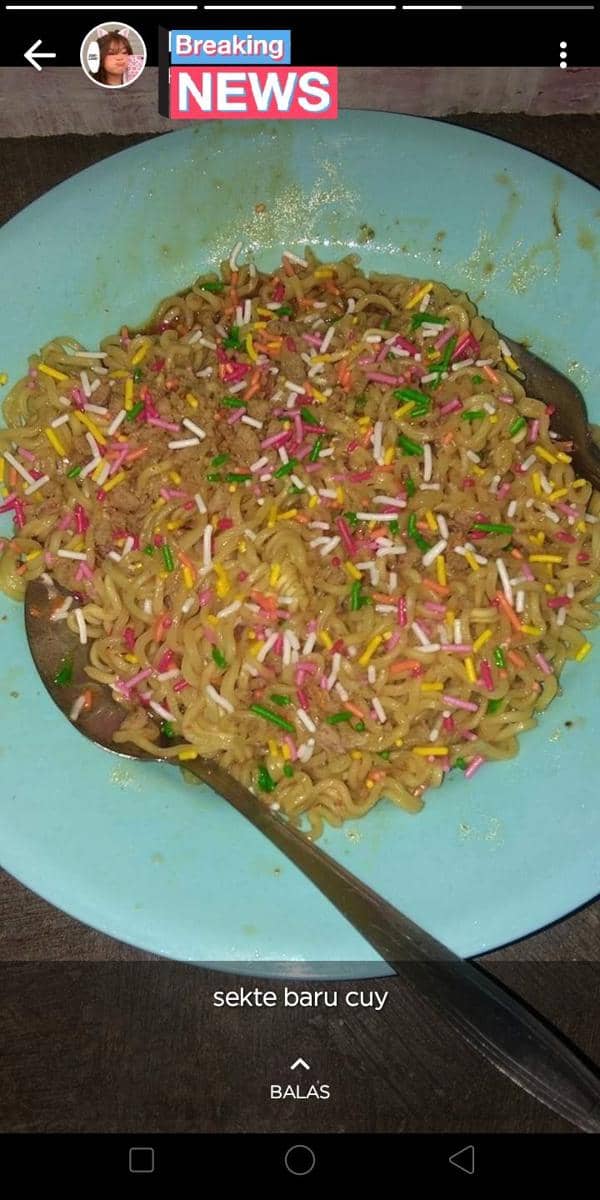 cuitan lucu story WhatsApp (twitter.com/txtdrstoryWA)