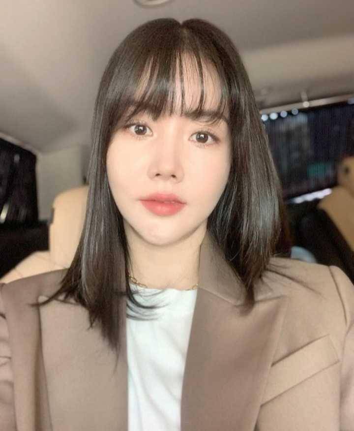 Hwang Woo Seul Hye (instagram.com/hjini0810)