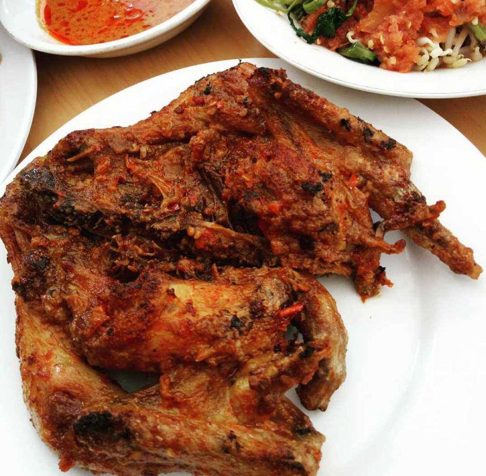 Ayam taliwang (instagram.com/desi.bundisf)