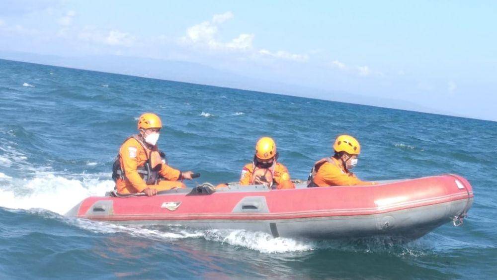 Pencarian korban terseret arus di Pantai Pering (Dok.IDN Times/Basarnas Bali)