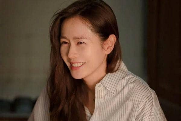 [QUIZ] Tebak Nama Asli Artis Korea, Cuma Fans Sejati yang Bisa!