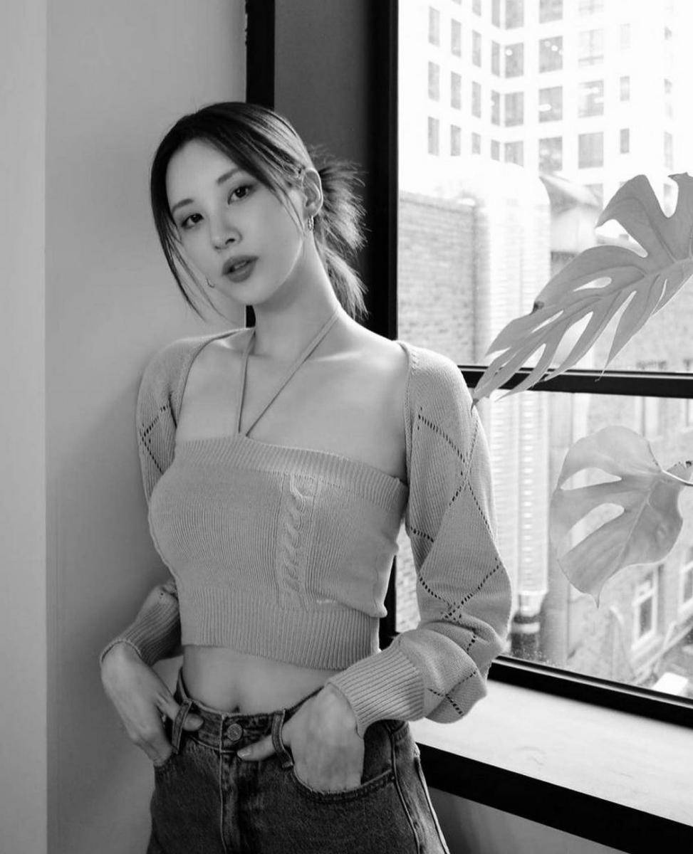 Seohyun (instagram.com/seojuhyun_s)