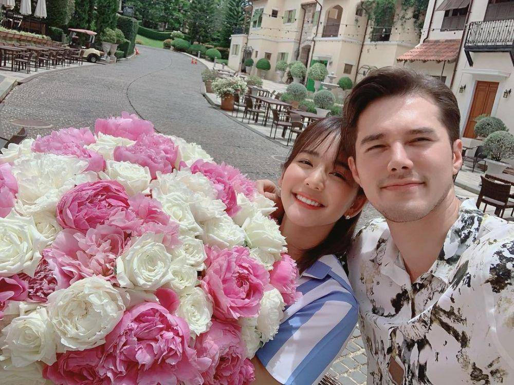 Mik Thongraya dan Bow Maylada (Instagram.com/bow_maylada)