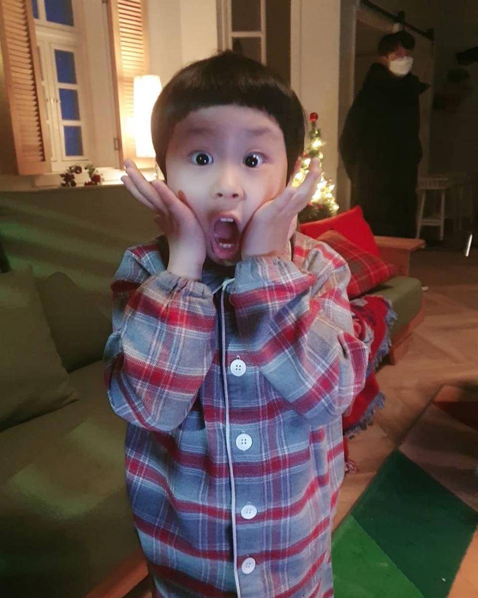 Kim Jun (instagram.com/k_im_yul_jun)