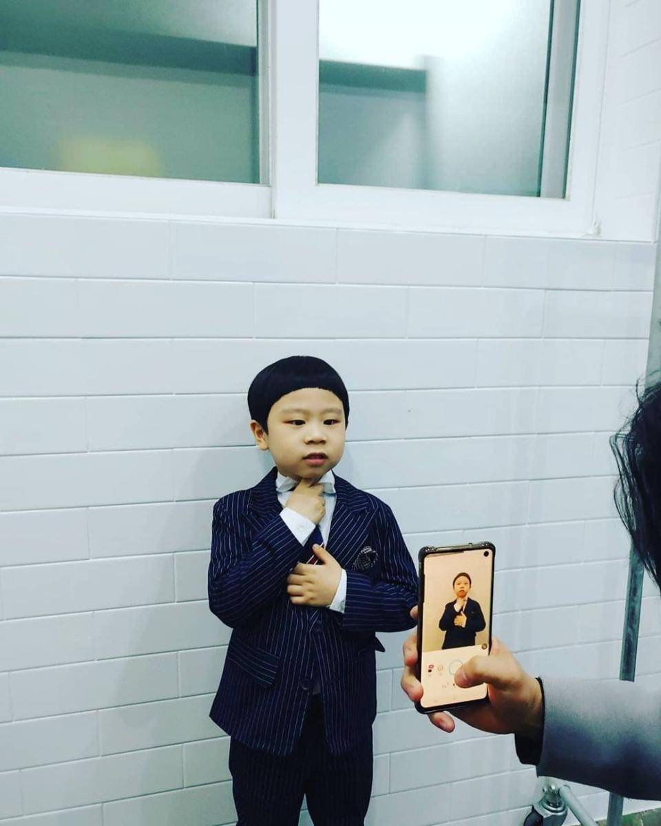 Kim Jun (instagram.com/k_im_yul_jun)