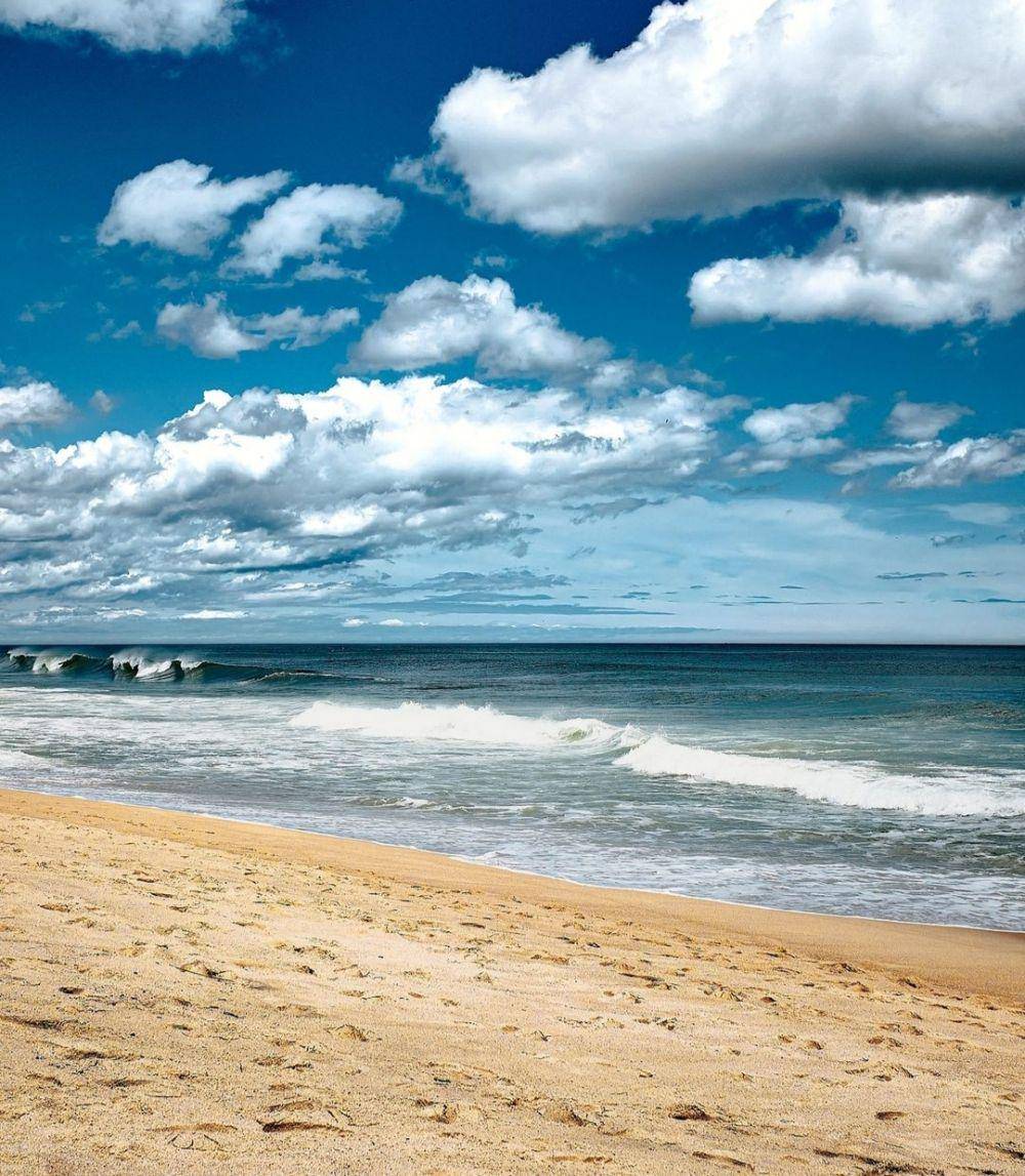 Al Sifah Beach (instagram.com/taqi.allawati)