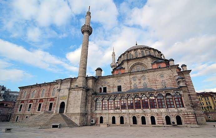 potret The Laleli Mosque (Instagram.com/yursalimm)