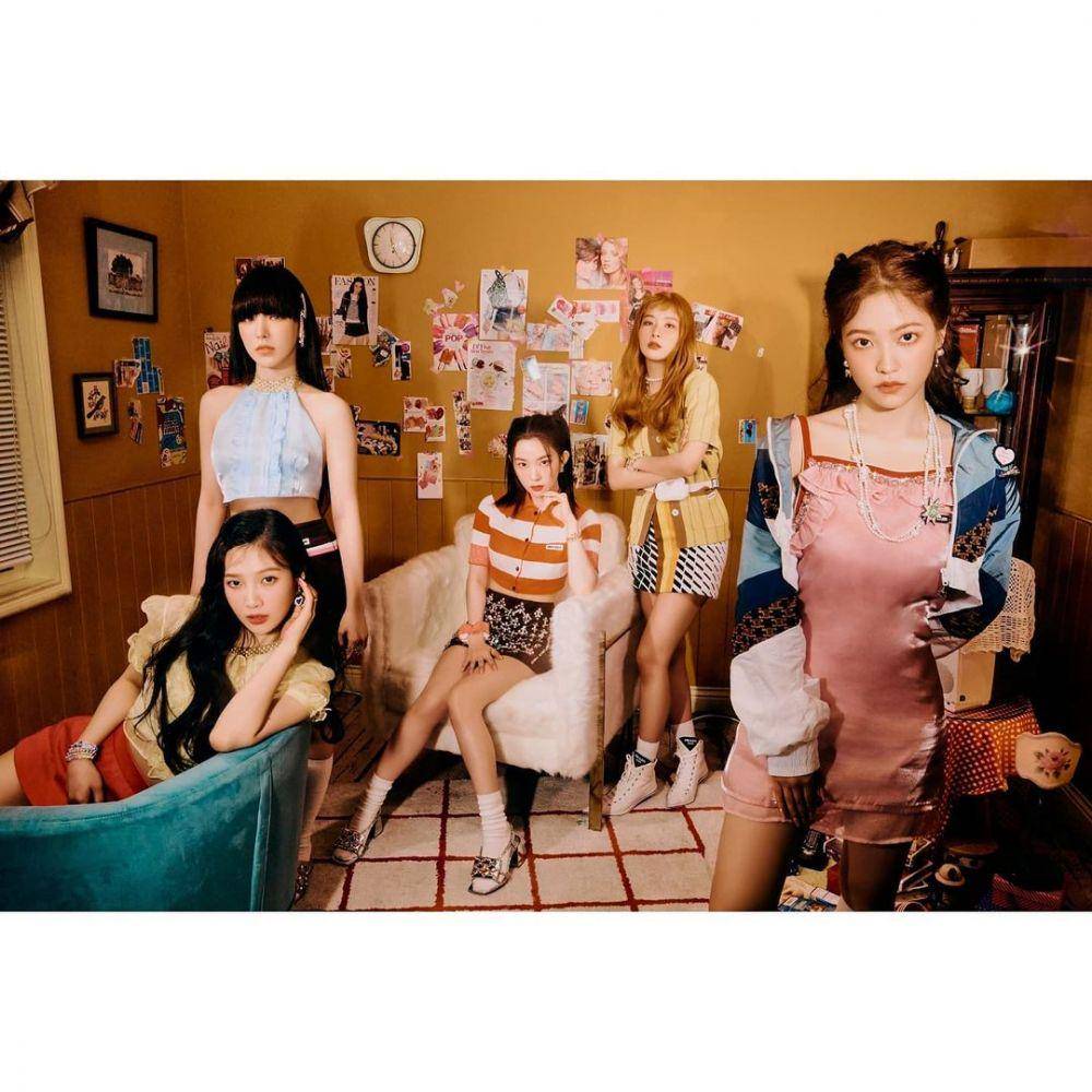 potret Red Velvet dalam teaser "Queendom" (instagam.com/redvelvet.smtown)