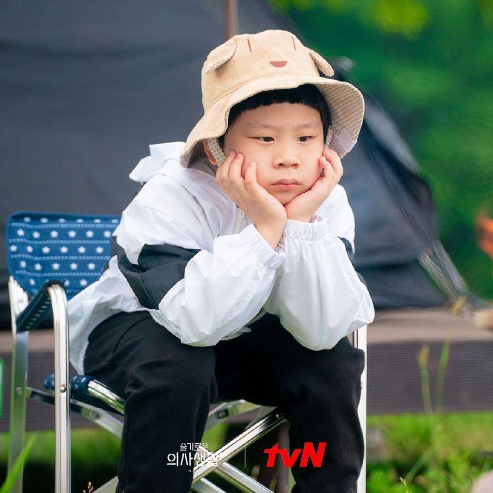 Kim Jun di drama Hospital Playlist 2 (instagram.com/tvndrama.official)