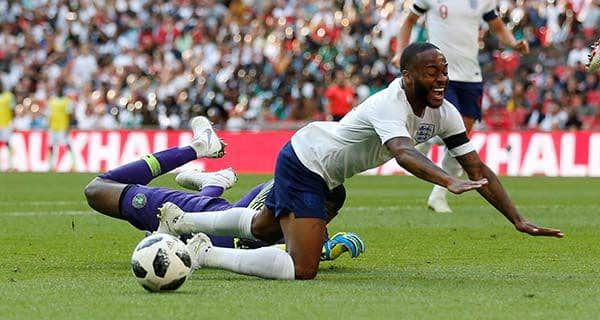 5 Pesepak Bola Top Ini Sering Dituduh Melakukan Diving, Benarkah?