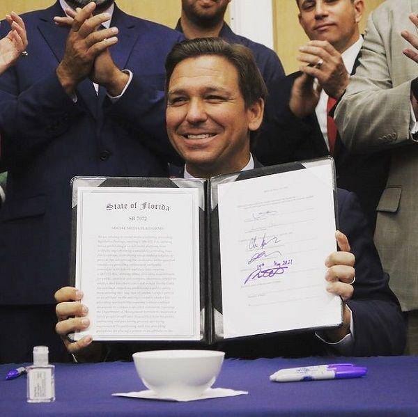 Gubernur Florida, Ron DeSantis. (Instagram.com/flgovrondesantis)