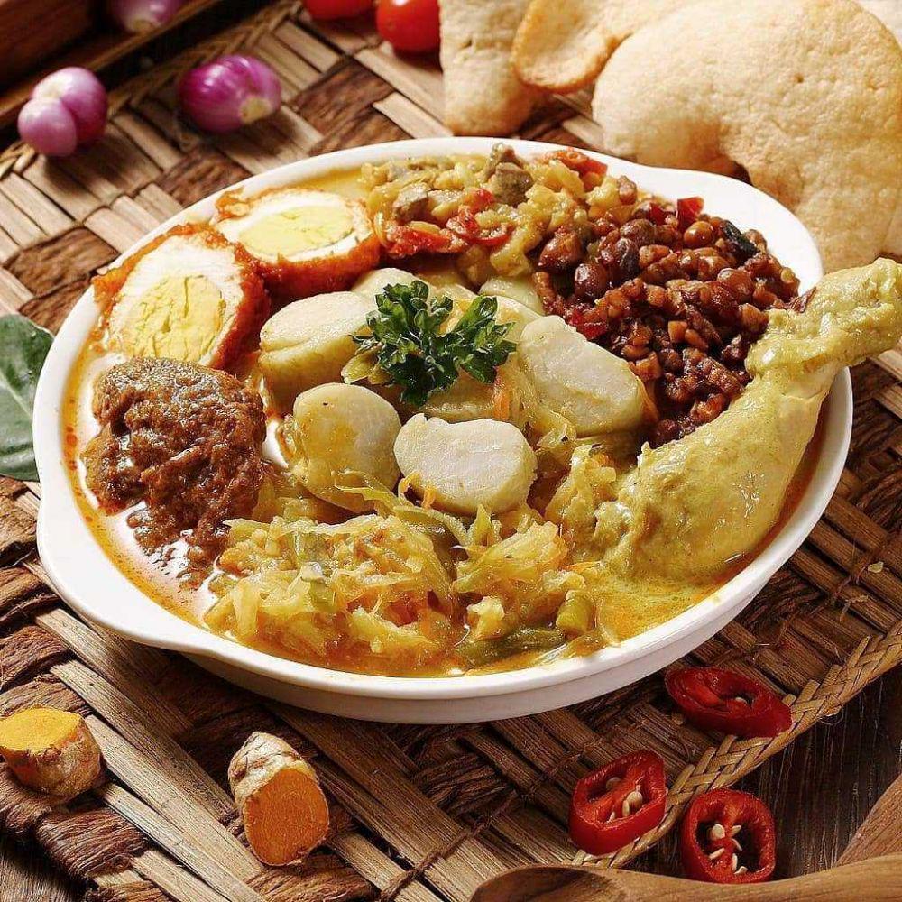5 Ragam Kuliner Lontong Khas Indonesia yang Bikin Lidah Menari-nari