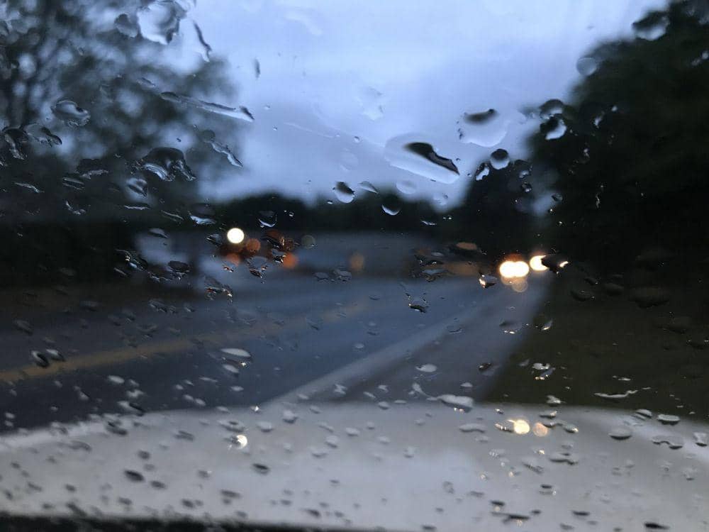 ilustrasi hujan (twitter.com/SteveGWSB)