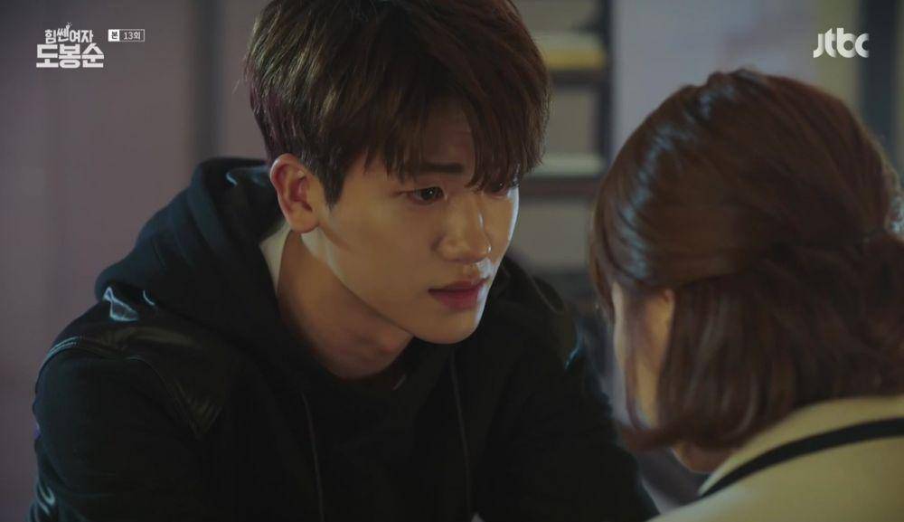 Ahn Min Hyuk - Park Hyung Sik (dok. JTBC/Strong Woman Do Bong Soon via dramabeans)