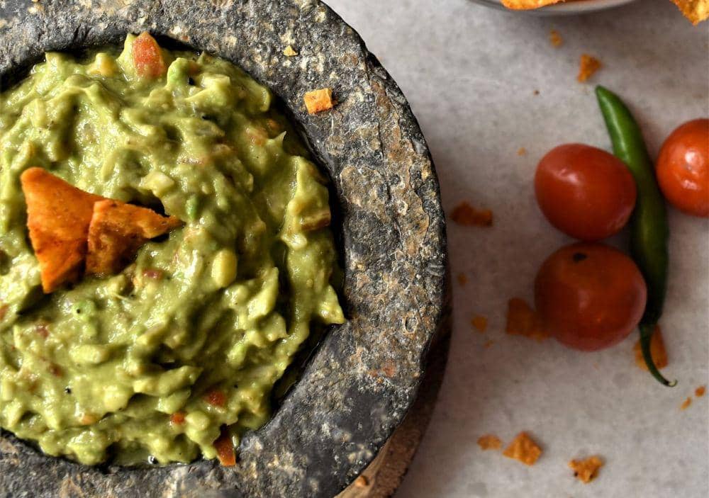 ilustrasi guacamole (unsplash.com/yakshi virmani)