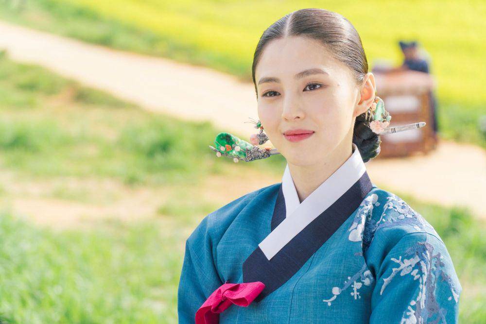 potret Han So Hee (tatlerasia.com)