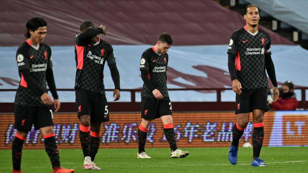 Potret kekecewaan para pemain Liverpool setelah dibantai 7-2 oleh Aston Villa musim lalu. (skysports.com)