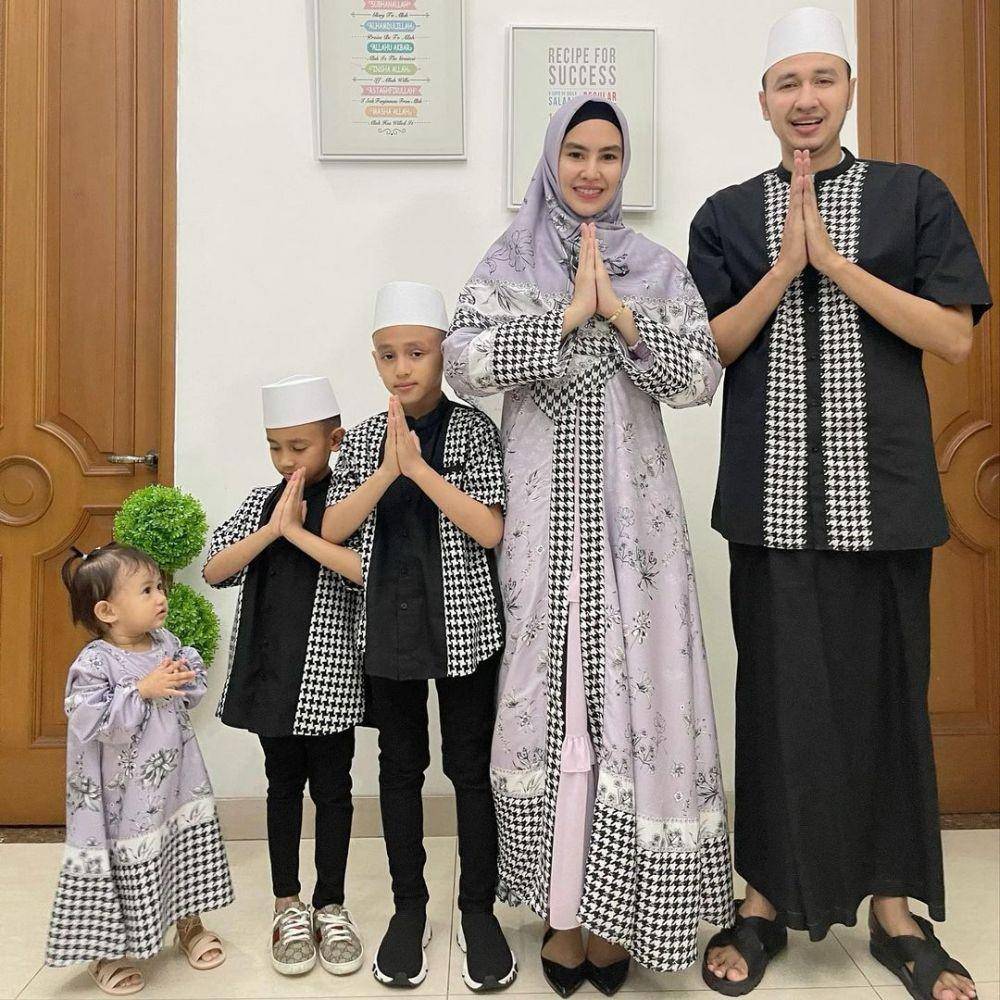 Keluarga Kartika Putri (instagram.com/kartikaputriworld)