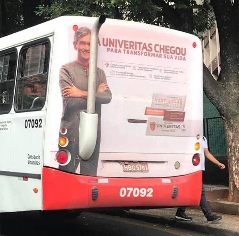 Desain Iklan Bikin Gagal Paham (reddit.com/ErickJail)