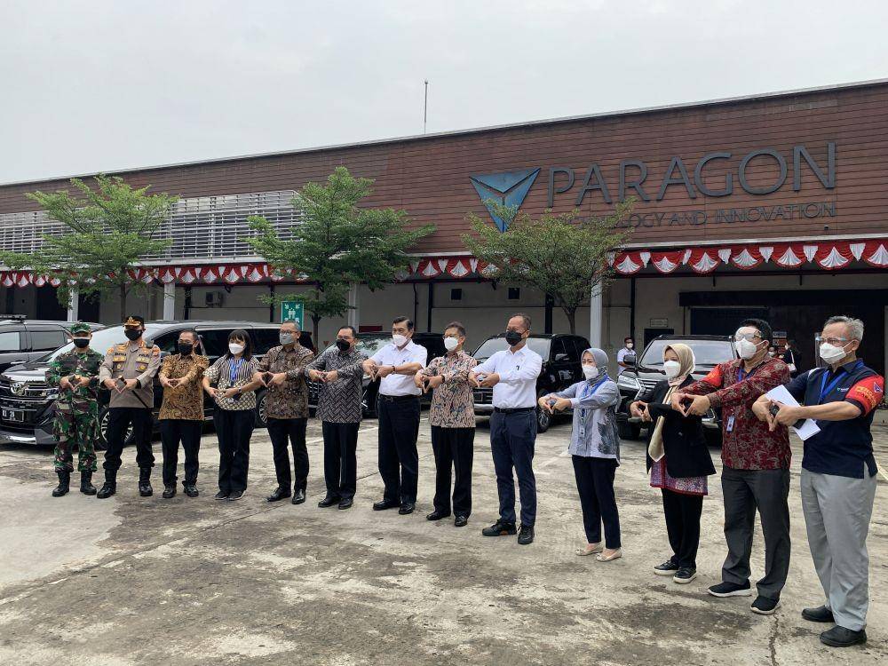 Para menteri bersama manajemen Paragon (Dok. Paragon)