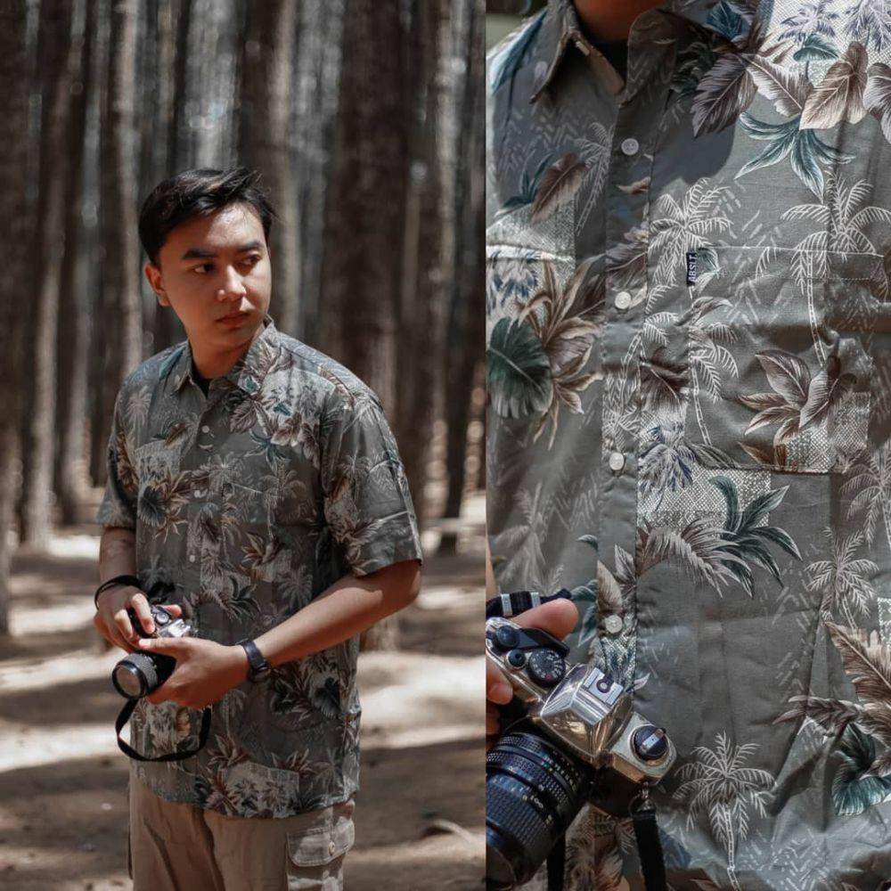 Hawaiian shirt dari 308 Absolute Unscared (Instagram.com/308absltunscrd)