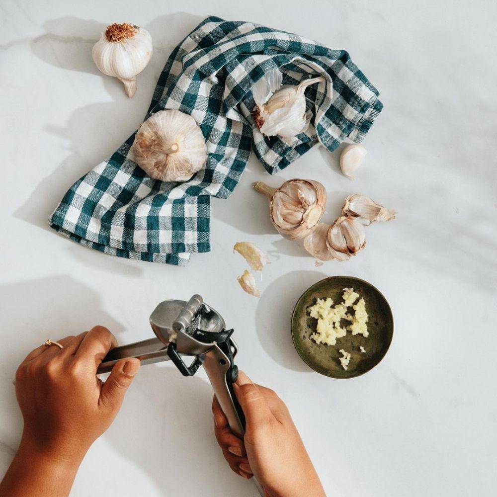 Garlic peeler (instagram.com/dreamfarm)